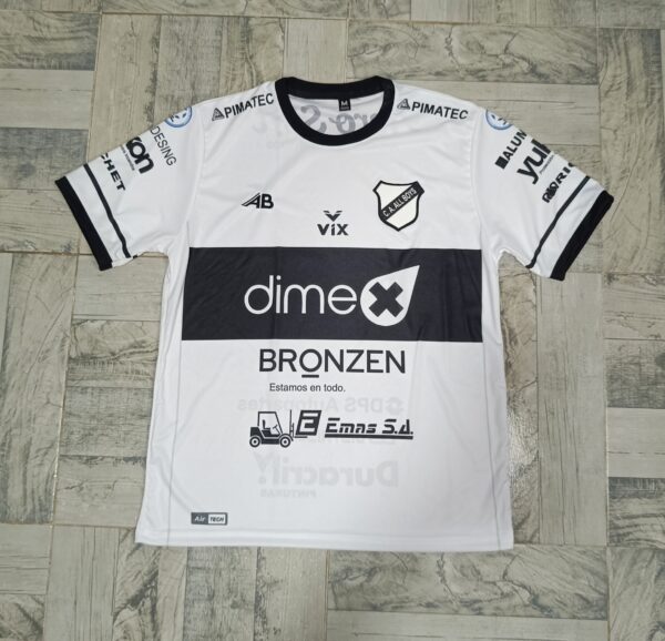 Camiseta All boys titular 2025