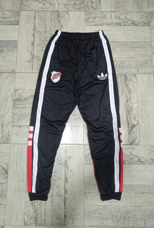 Jogging River Plate retro