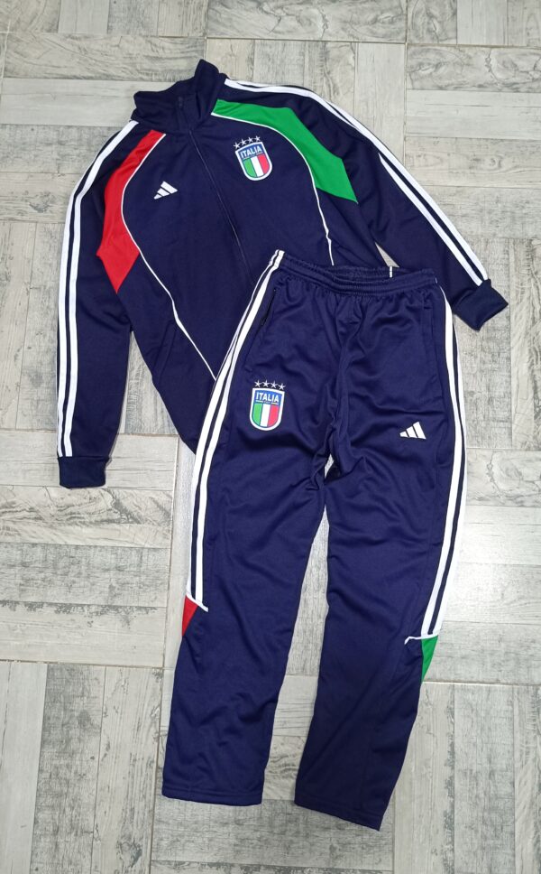 Conjunto Italia 2025