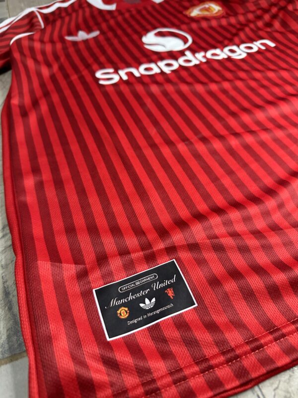 Camiseta Manchester United 2025 originals - Imagen 2