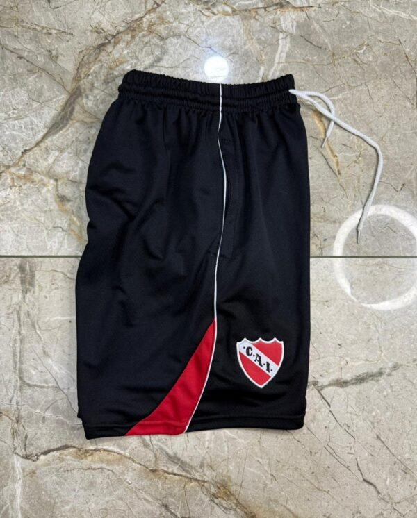 Bermuda Independiente 2025 negra - Imagen 2