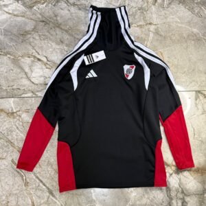 Buzo River Plate 2026 entrenamiento
