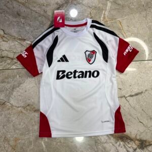 Camiseta River Plate 2026 blanca entrenamiento niños